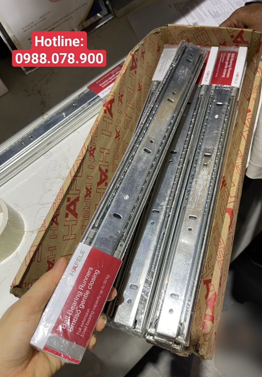SỰ KHÁC BIỆT GIỮA RAY TRƯỢT BI GIẢM CHẤN VÀ RAY TRƯỢT ÂM GIẢM CHẤN